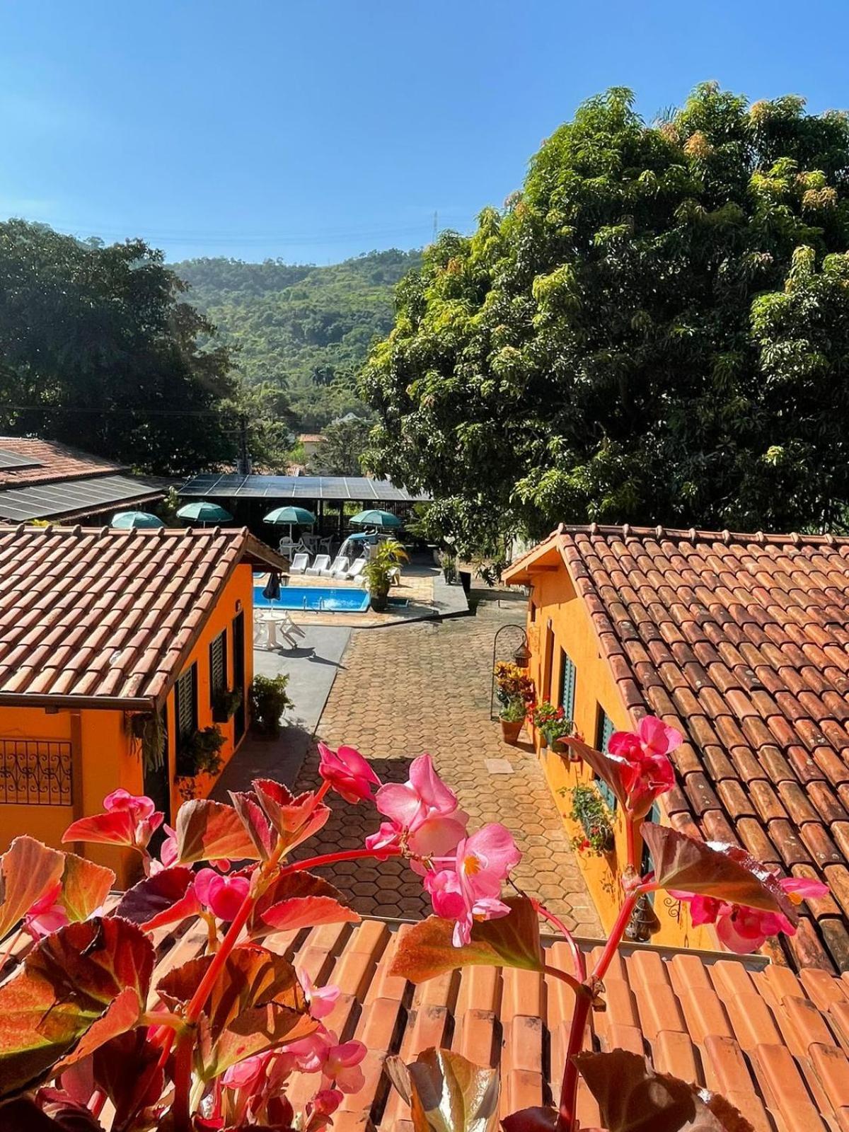 Três 3*